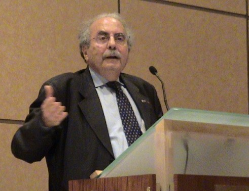 Na&iuml;m Kattan