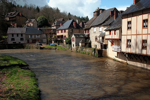 Ségur-le-Château